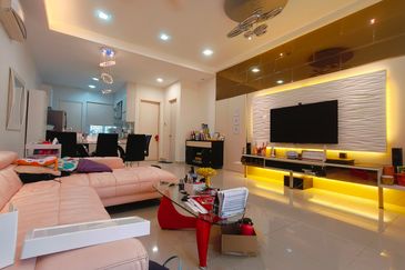 Super Cheap Renovated 2 Storey Terrace @ Ampang Saujana, Ampang