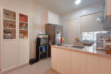 Super Cheap Renovated 2 Storey Terrace @ Ampang Saujana, Ampang