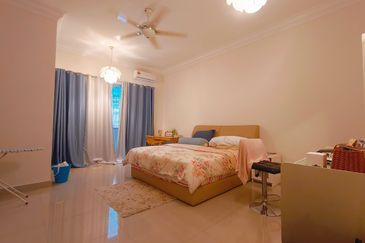 Super Cheap Renovated 2 Storey Terrace @ Ampang Saujana, Ampang