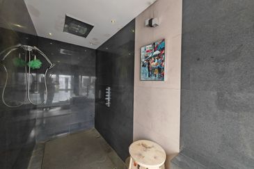 Super Cheap Renovated 2 Storey Semi-D @ SS22A, Damansara Jaya, Petaling Jaya
