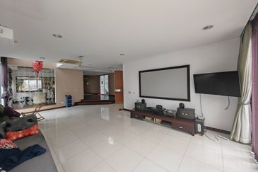 Super Cheap Renovated 2 Storey Semi-D @ SS22A, Damansara Jaya, Petaling Jaya