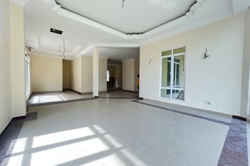 Super Cheap Corner 4 Storey Bungalow @ Bukit Segar 