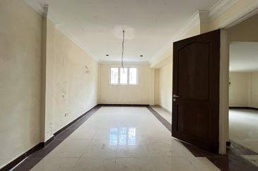 Super Cheap Corner 4 Storey Bungalow @ Bukit Segar 