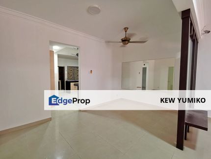 Super Cheap Refurbished 2.5 Storey Terrace @ Bukit Serdang , Selangor, Seri Kembangan