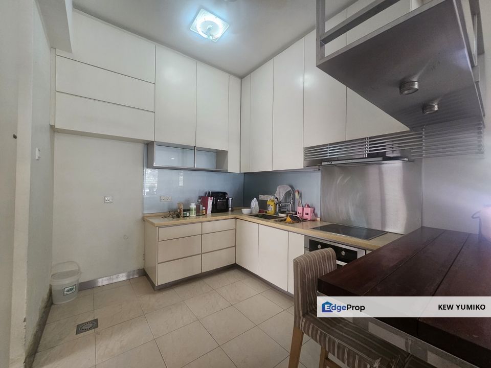 Super Cheap 3 Storey Semi-D, Taman Saujana Suria, Selangor, Kajang