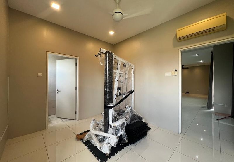 Super Cheap 3 Storey Semi-D @ East Park 72, Mahkota Cheras