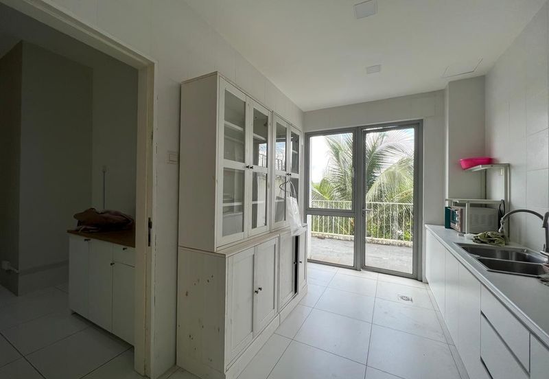 Super Cheap 3 Storey Semi-D @ East Park 72, Mahkota Cheras