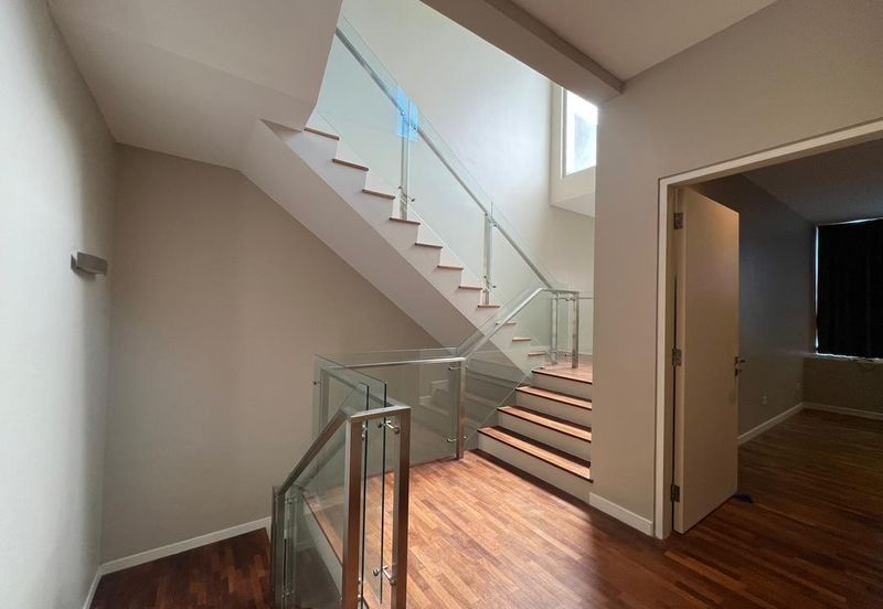 Super Cheap 3 Storey Semi-D @ East Park 72, Mahkota Cheras