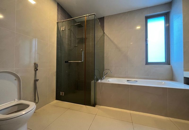 Super Cheap 3 Storey Semi-D @ East Park 72, Mahkota Cheras