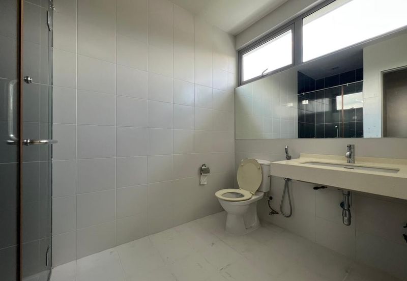 Super Cheap 3 Storey Semi-D @ East Park 72, Mahkota Cheras