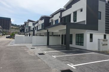 Below Market Brand New Corner Town House @ Sungai Long