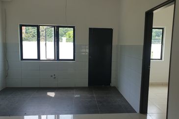 Below Market Brand New Corner Town House @ Sungai Long