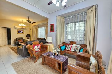 Jalan Suasana, Bandar Tun Hussein Onn