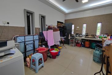 Corner Lot 2 Stry Terrace House @ Sungai Long