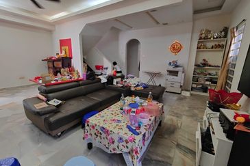 Corner Lot 2 Stry Terrace House @ Sungai Long