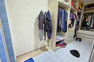 Bandar Tun Hussein Onn