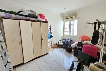 Bandar Tun Hussein Onn