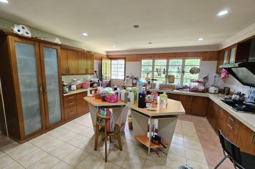 Bandar Tun Hussein Onn