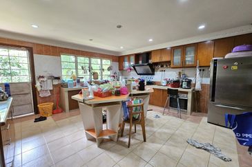 Bandar Tun Hussein Onn