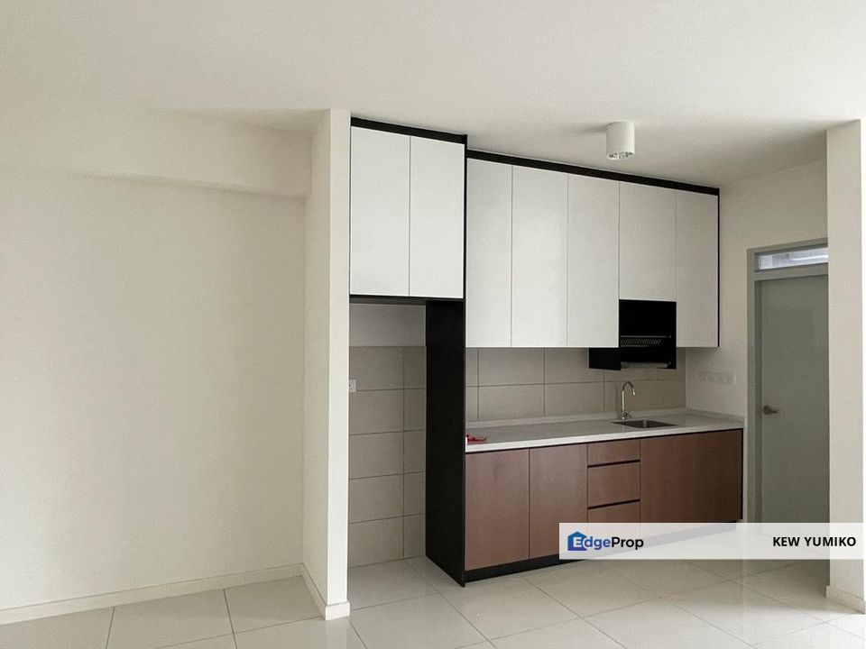Partially Furnished Emerald 9 Condominium for Let, Selangor, Cheras