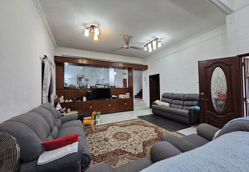 SL 8, Bandar Sungai Long