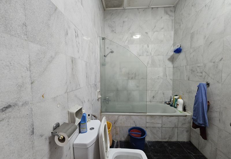 SL 8, Bandar Sungai Long