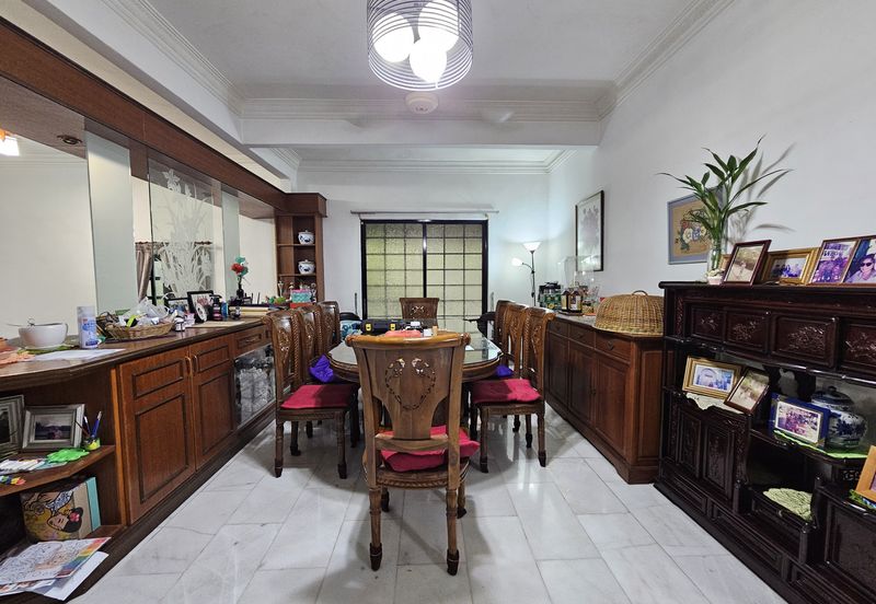 SL 8, Bandar Sungai Long