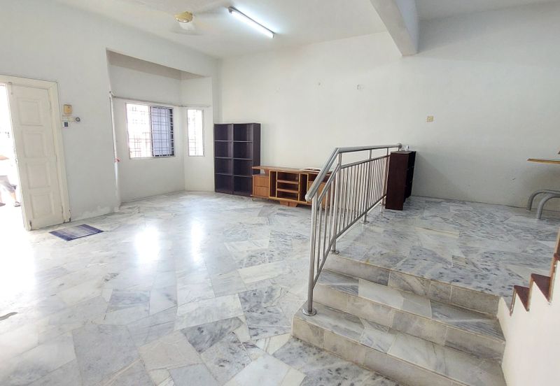 SL 9, Bandar Sungai Long