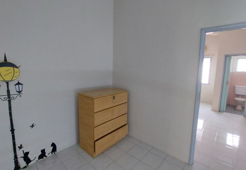 SL 9, Bandar Sungai Long