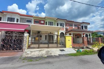 SL 9, Bandar Sungai Long