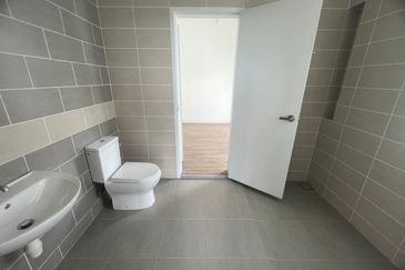 Parkfield Residences, Tropicana Heights