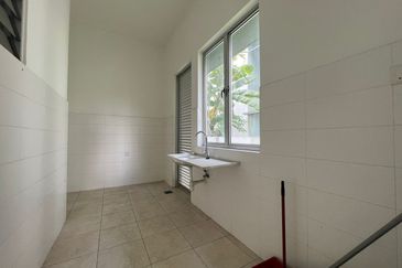 Parkfield Residences, Tropicana Heights