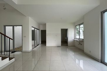 Parkfield Residences, Tropicana Heights