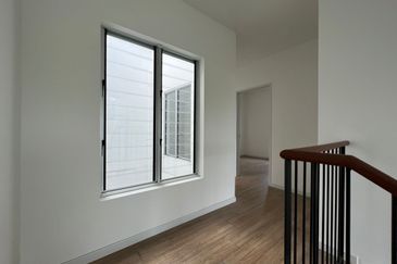 Parkfield Residences, Tropicana Heights