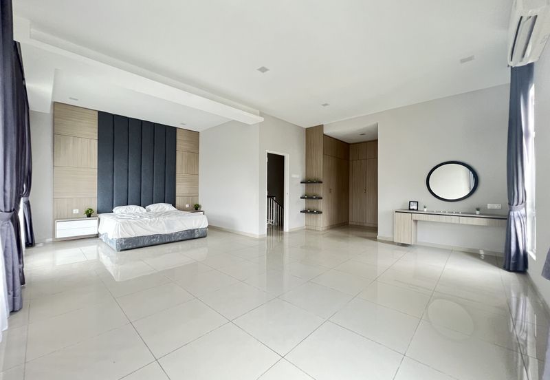 Taman Pinggiran Mahkota