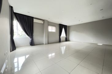 Taman Pinggiran Mahkota