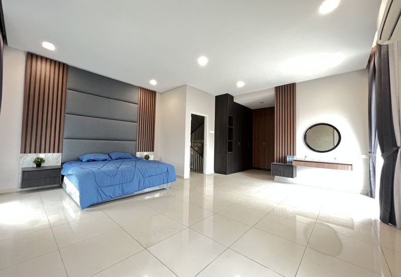 Taman Pinggiran Mahkota