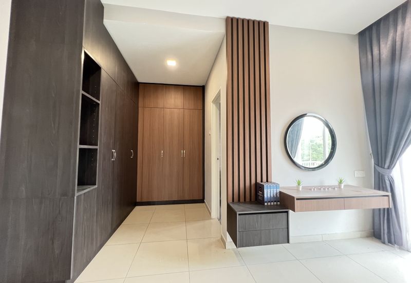 Taman Pinggiran Mahkota