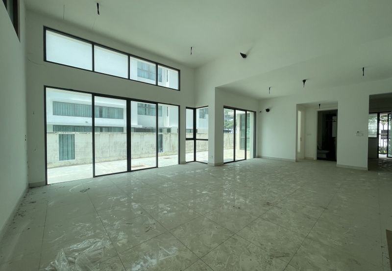 Villa 33, Bukit Manda'rina