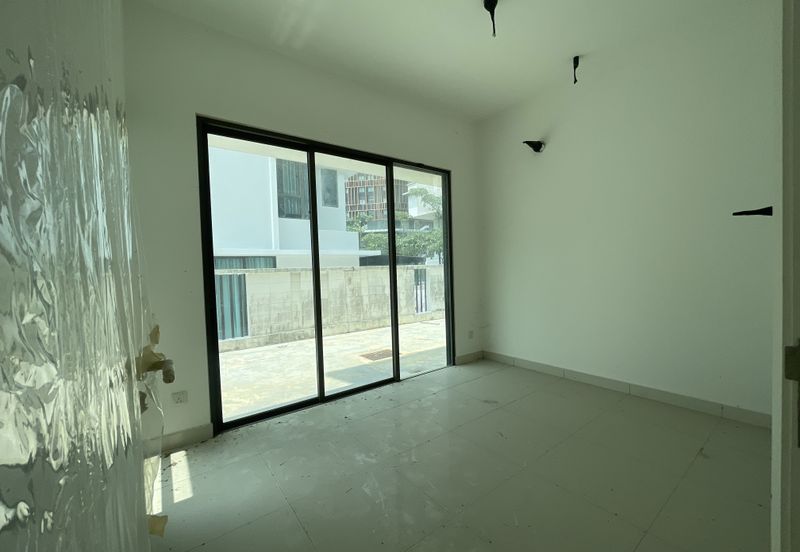 Villa 33, Bukit Manda'rina