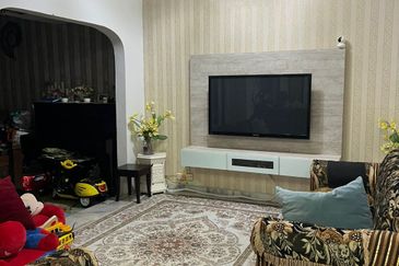 Jalan Suasana, Bandar Tun Hussein Onn