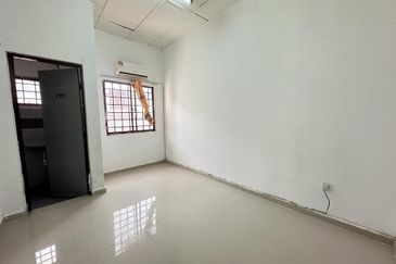 Super Cheap Double Storey Terrace @ S L 6, Bandar Sungai Long