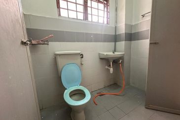 Super Cheap Double Storey Terrace @ S L 6, Bandar Sungai Long