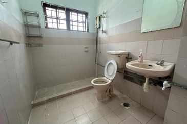 Super Cheap Double Storey Terrace @ S L 6, Bandar Sungai Long