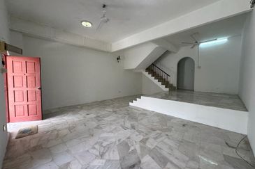Super Cheap Double Storey Terrace @ S L 6, Bandar Sungai Long