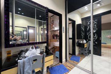 Bandar Tun Hussein Onn