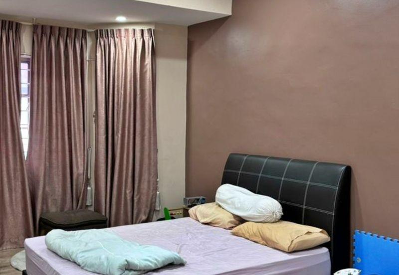 Super Cheap 2 storey terrace house Bandar Sri Damansara, KL