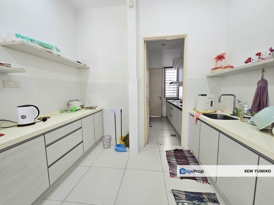 Super Cheap 2.5 Storey Terrace Bandar Mahkota Cheras, Selangor, Cheras South