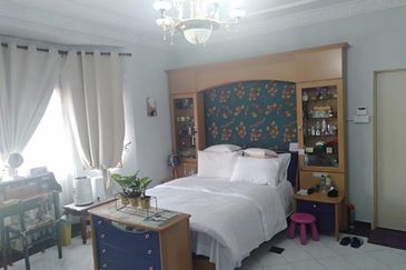 Bandar Tun Hussein Onn