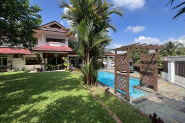 Bandar Tun Hussein Onn